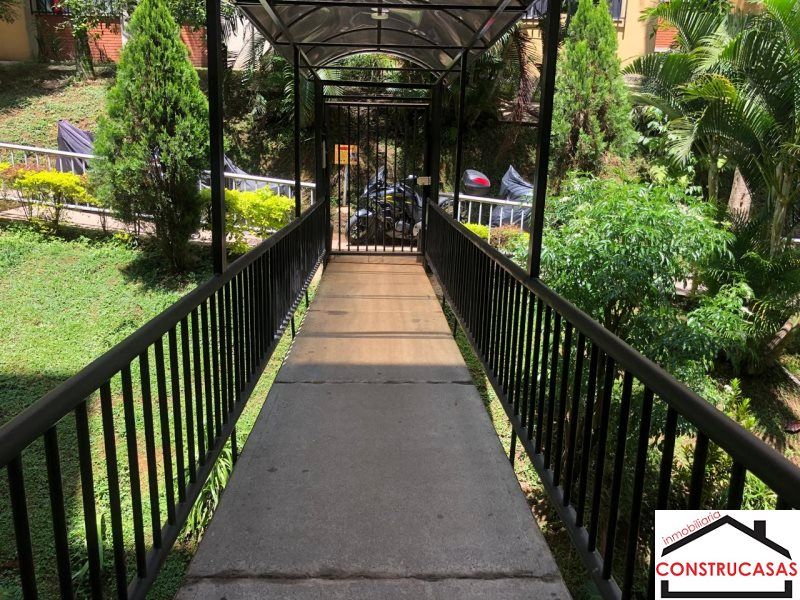 Apartamento en arriendo Antioquia Medellín San Javier No1 50 m2 Habitaciones 3 Baños 1 Garajes 0 Precio $1100000