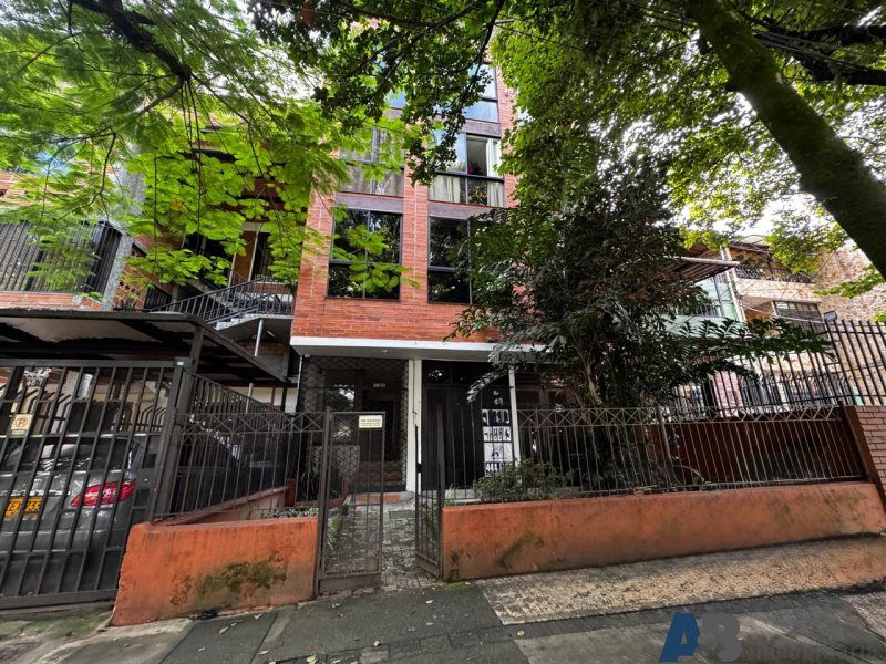 Apartaestudio en arriendo Antioquia Medellín La Castellana 45 m2 Habitaciones 1 Baños 2 Garajes 0 Precio $2000000