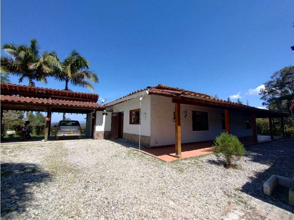 Casa Campestre en venta Antioquia Rionegro Centro 250 m2 Habitaciones 3 Baños 2 Garajes 5 Precio $1500000000