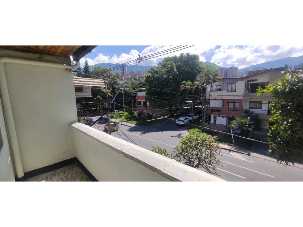 Apartaestudio en arriendo Antioquia Envigado Obrero 35 m2 Habitaciones 2 Baños 1 Garajes 0 Precio $1350000