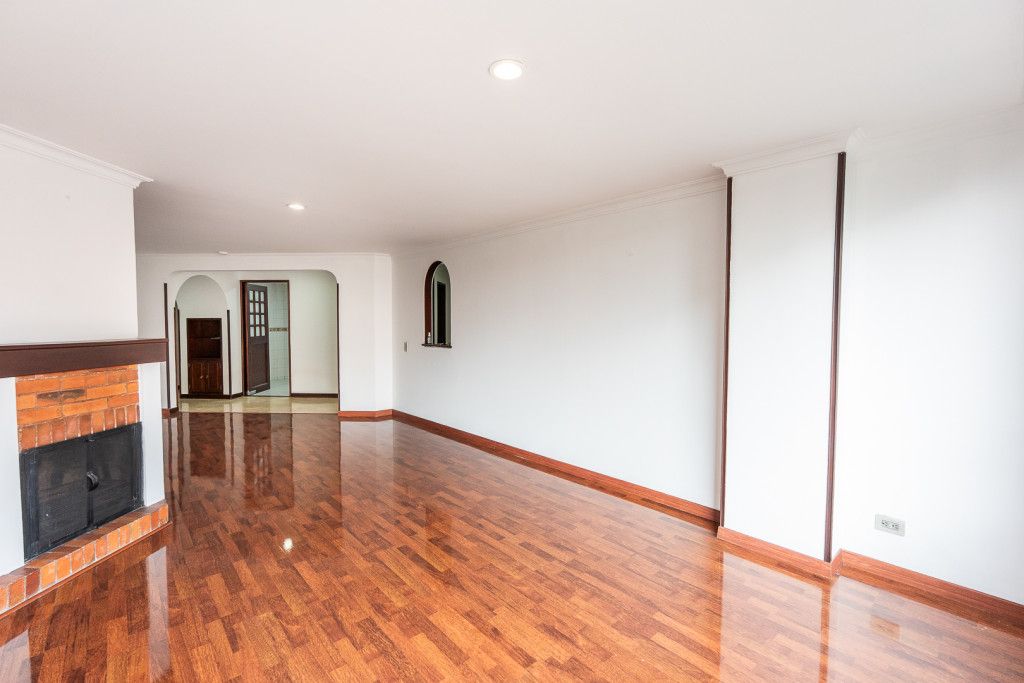 Apartamento en arriendo Cundinamarca Bogotá San Patricio 127 m2 Habitaciones 3 Baños 2 Garajes 2 Precio $5200000