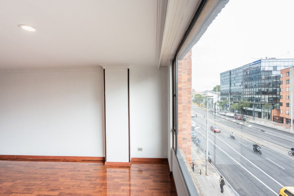 Apartamento en arriendo Cundinamarca Bogotá San Patricio 127 m2 Habitaciones 3 Baños 2 Garajes 2 Precio $4800000