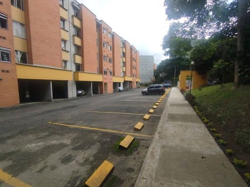 Apartamento en arriendo Antioquia Envigado San José 75 m2 Habitaciones 3 Baños 2 Garajes 1 Precio $3000000