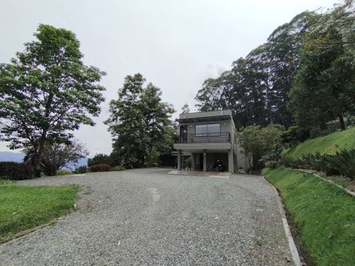 Casa Campestre en arriendo Antioquia Envigado Envigado 500 m2 Habitaciones 4 Baños 7 Garajes 6 Precio $16000000