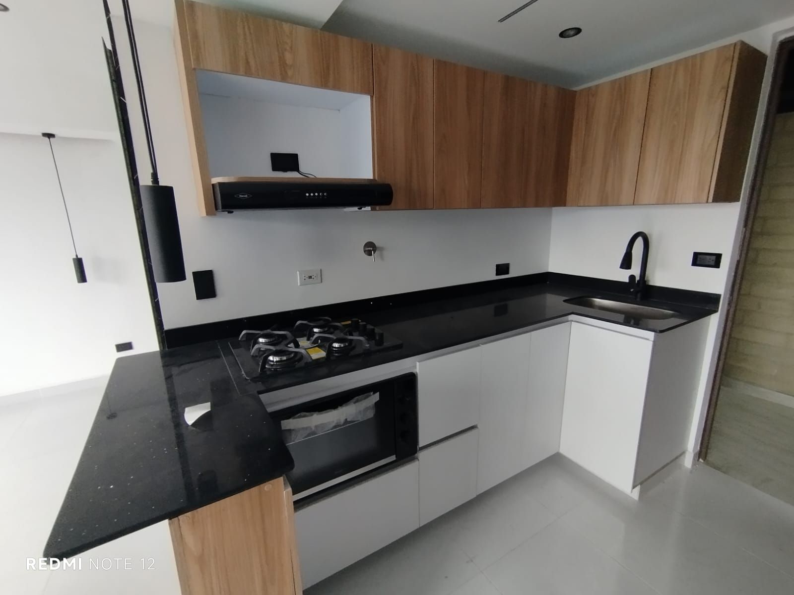 Apartaestudio en arriendo Antioquia Sabaneta Sabaneta 38 m2 Habitaciones 1 Baños 1 Garajes 1 Precio $1800000