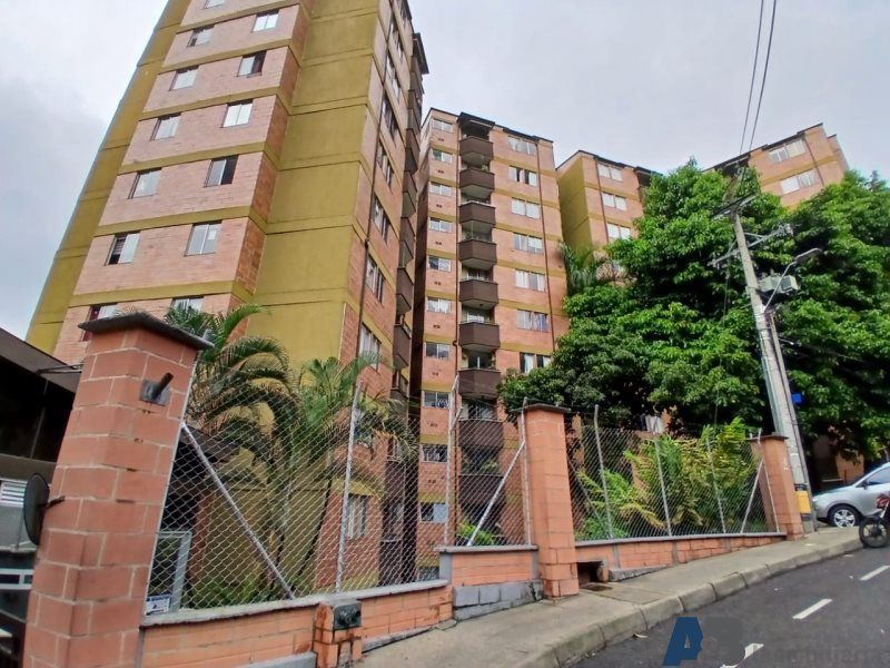 Local en arriendo Antioquia Envigado La Inmaculada 50 m2 Habitaciones 0 Baños 1 Garajes 0 Precio $2000000