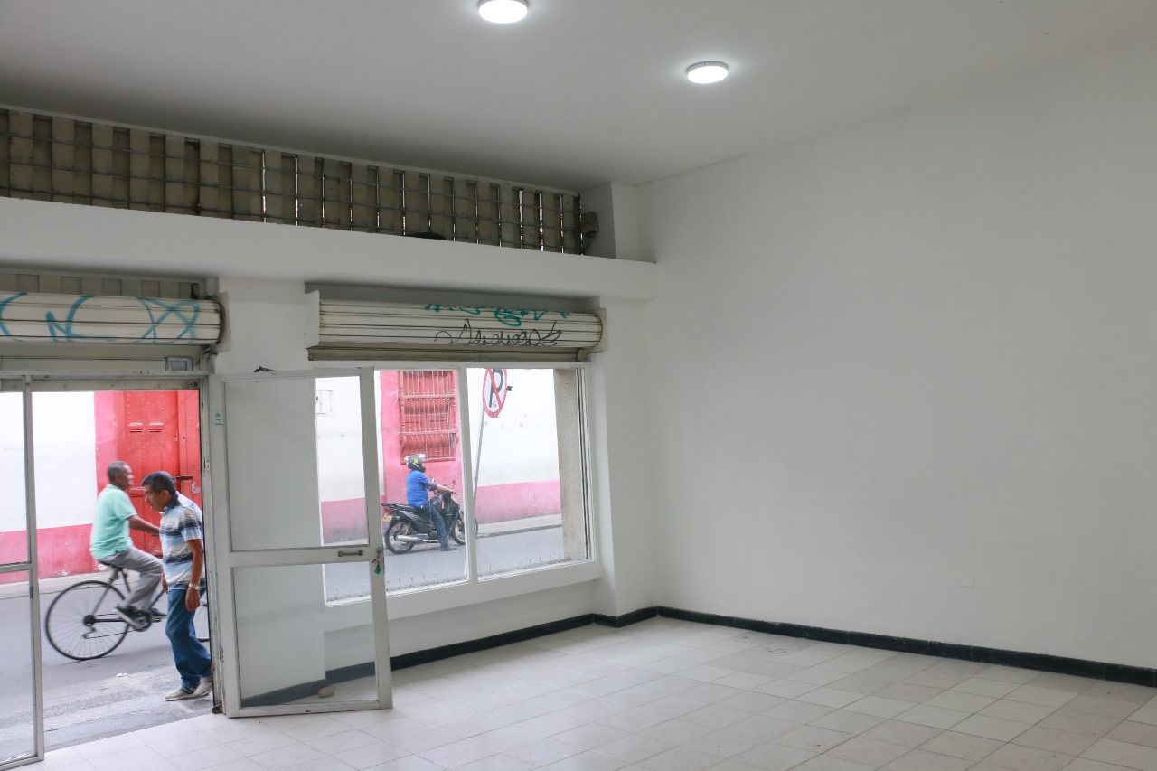 Local Comercial en arriendo Valle Del Cauca Palmira Central 40 m2 Habitaciones 0 Baños 0 Garajes 0 Precio $2700000