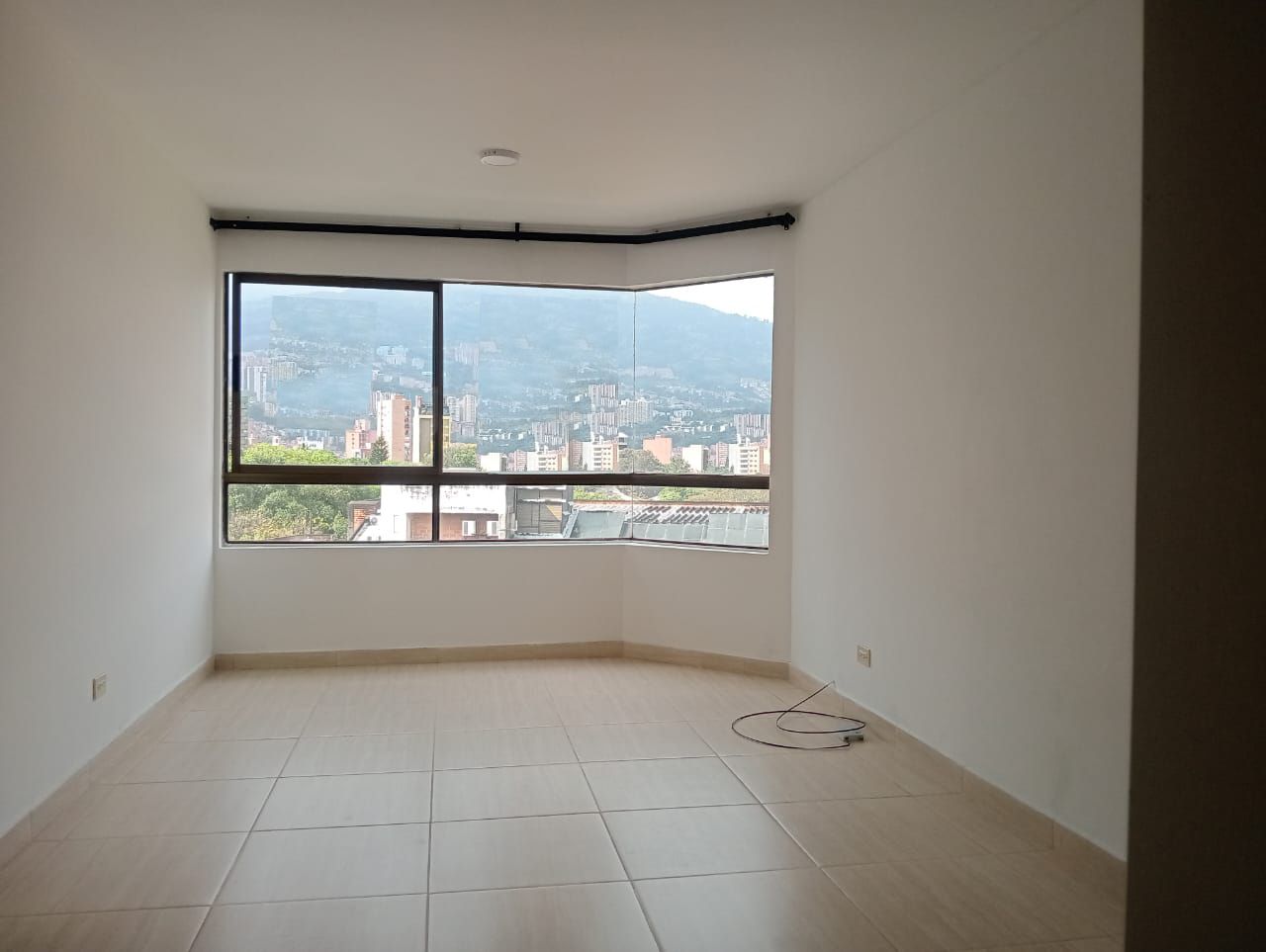 Apartamento en arriendo Antioquia Medellín Los Pinos 58 m2 Habitaciones 2 Baños 2 Garajes 1 Precio $2450000