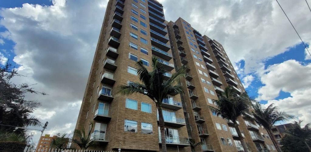 Apartamento en venta Cundinamarca Bogotá Ub Santa Coloma 83 m2 Habitaciones 2 Baños 3 Garajes 2 Precio $770000000