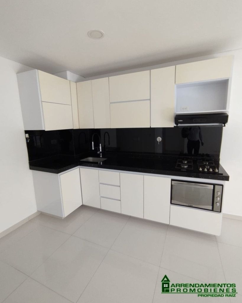 Apartamento en arriendo Antioquia Medellín Las Acacias 80 m2 Habitaciones 2 Baños 2 Garajes 1 Precio $3705000