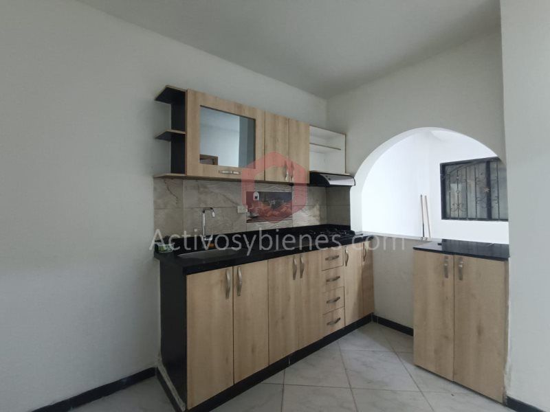 Casa en arriendo Antioquia Medellín La Floresta 90 m2 Habitaciones 5 Baños 2 Garajes 0 Precio $3000000