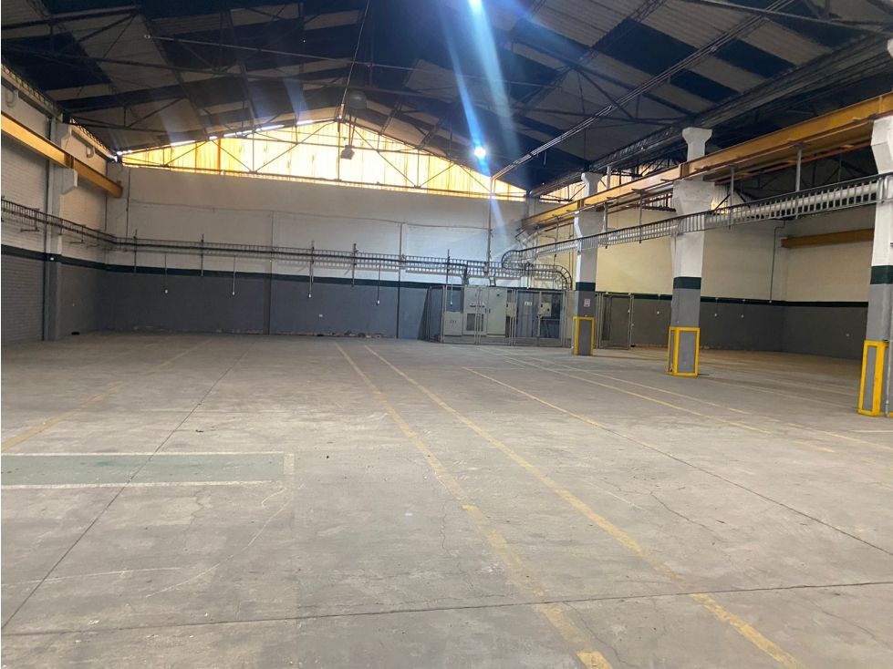 Bodega en arriendo Cundinamarca Bogotá Atahualpa 3540 m2 Habitaciones 0 Baños 2 Garajes 1 Precio $60000000