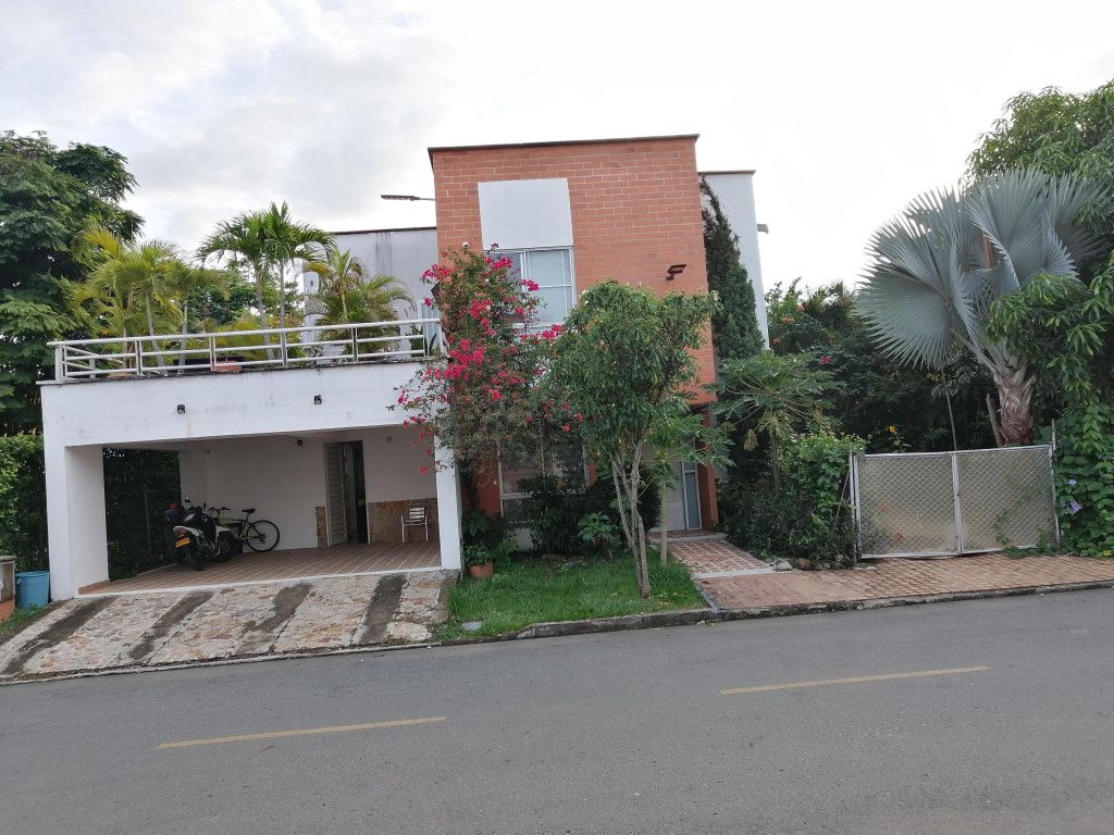 Casa en venta Valle Del Cauca Jamundí Libertadores 276 m2 Habitaciones 4 Baños 5 Garajes 2 Precio $840000000