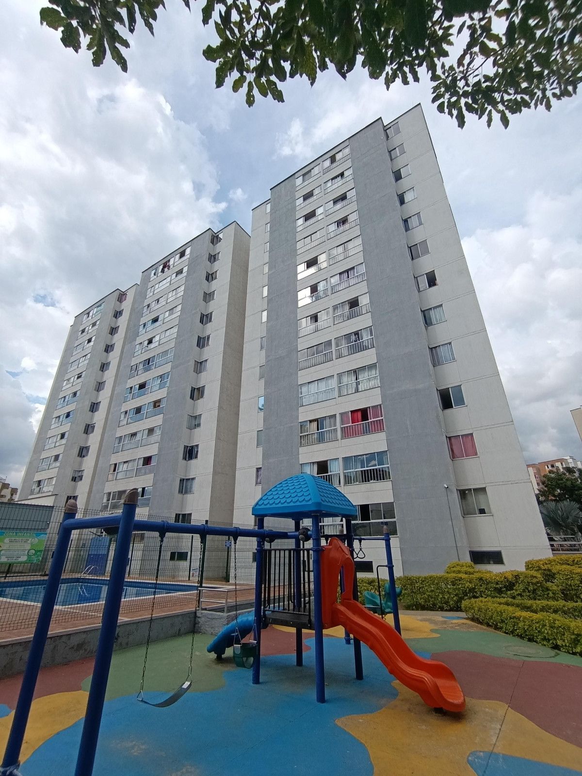 Apartamento en venta Santander Piedecuesta Ub Los Comuneros 64 m2 Habitaciones 3 Baños 2 Garajes 1 Precio $180000000