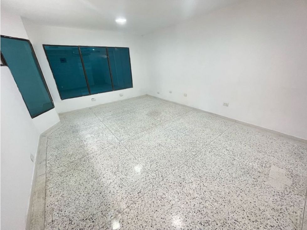 Local en arriendo Atlántico Barranquilla Altos Del Prado 28 m2 Habitaciones 0 Baños 1 Garajes 1 Precio $1600000
