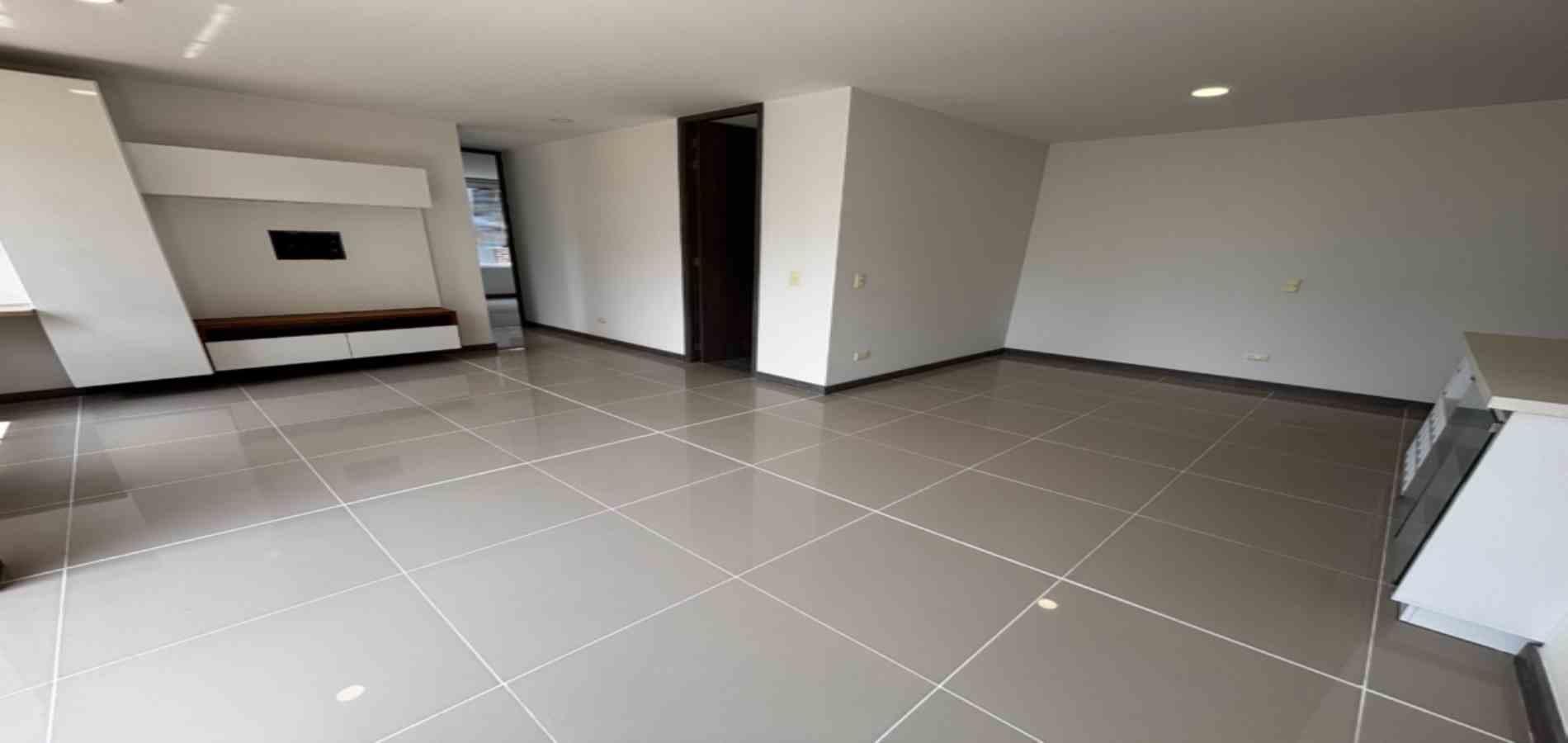 Apartamento en arriendo Antioquia Envigado La Mina 80 m2 Habitaciones 2 Baños 2 Garajes 1 Precio $3300000