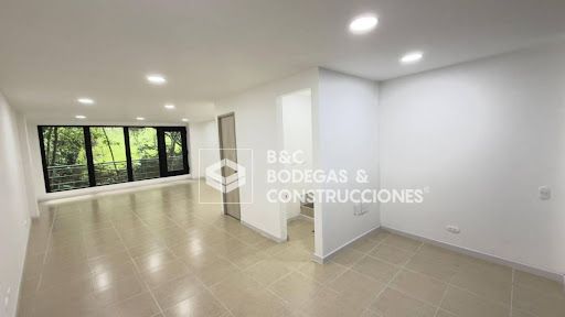 Oficina en arriendo Antioquia Medellín El Diamante No2 45 m2 Habitaciones 0 Baños 1 Garajes 1 Precio $5500000