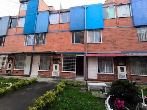 Casa en venta Cundinamarca Bogotá Cr Praderas De Fontibon Et Iv 43 m2 Habitaciones 2 Baños 1 Garajes 0 Precio $180000000