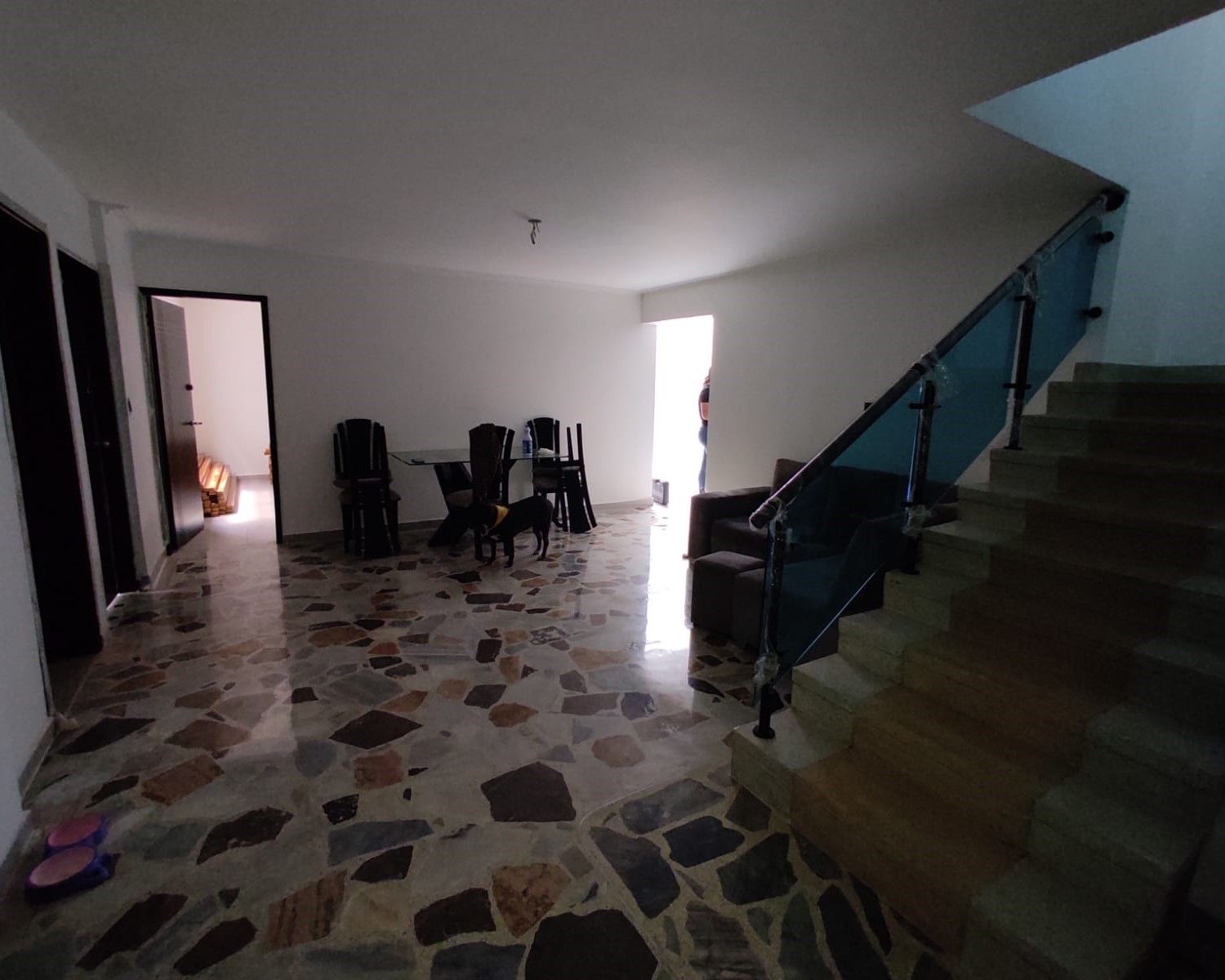 Oficina en arriendo Antioquia Medellín El Nogal- Los Almendros 421 m2 Habitaciones 0 Baños 5 Garajes 0 Precio $20000000