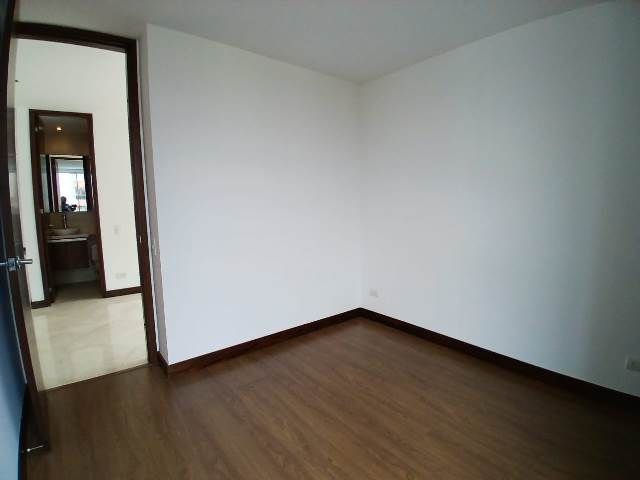 Apartamento en arriendo Antioquia Medellín Villanueva 130 m2 Habitaciones 3 Baños 3 Garajes 1 Precio $6500000