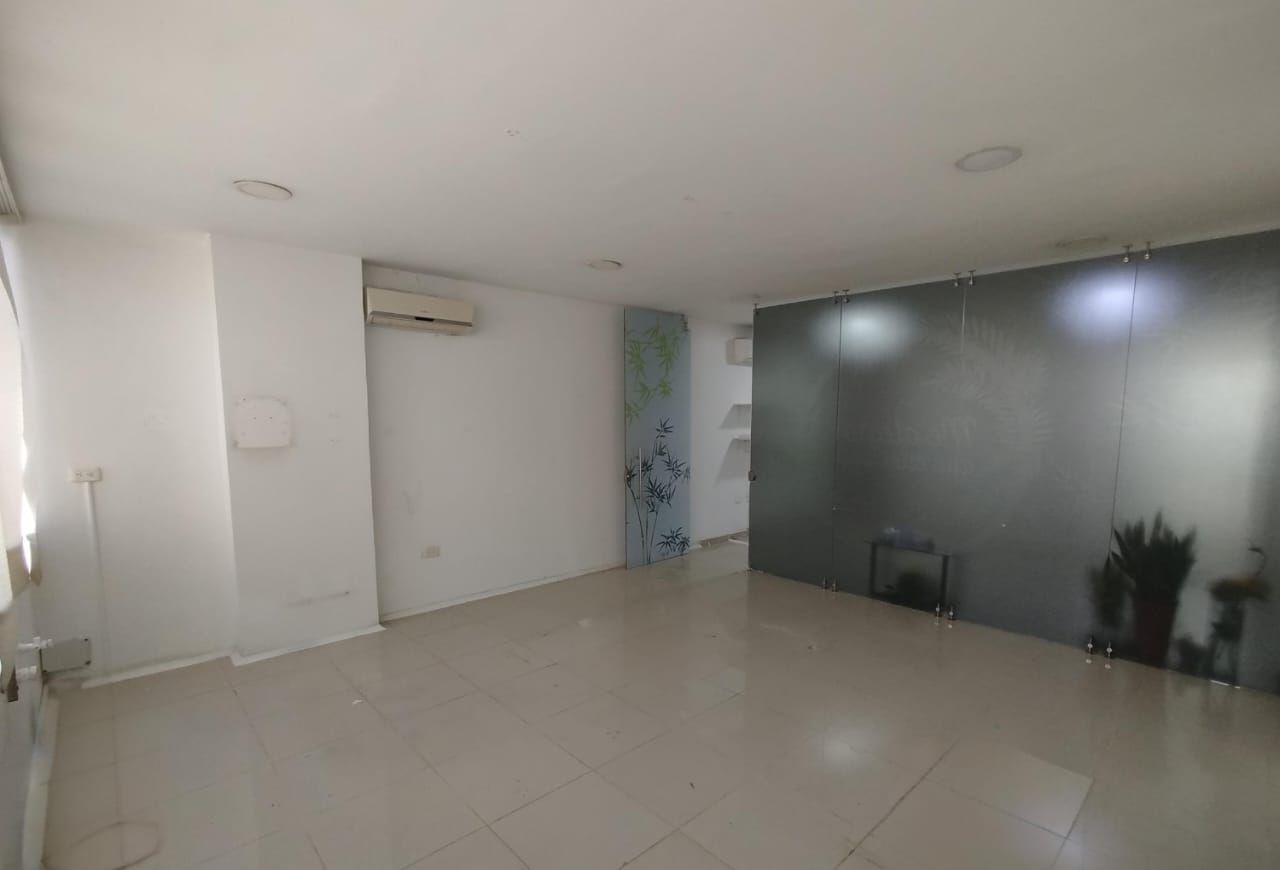 Oficina en arriendo Antioquia Medellín Laureles 55 m2 Habitaciones 0 Baños 2 Garajes 0 Precio $2490000