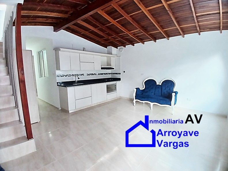 Apartamento en arriendo Antioquia Medellín Santa Teresita 110 m2 Habitaciones 3 Baños 2 Garajes 1 Precio $2500000