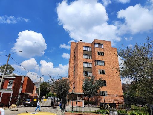 Apartamento en arriendo Cundinamarca Bogotá Ub Cordoba Niza 90 m2 Habitaciones 3 Baños 2 Garajes 1 Precio $2395000