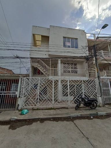 Apartamento en arriendo Valle Del Cauca Cali Unión De Vivienda Popular 97 m2 Habitaciones 3 Baños 1 Garajes 1 Precio $650000