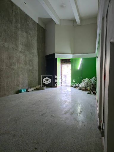 Local en arriendo Antioquia Medellín Manila 180 m2 Habitaciones 0 Baños 1 Garajes 0 Precio $26000000