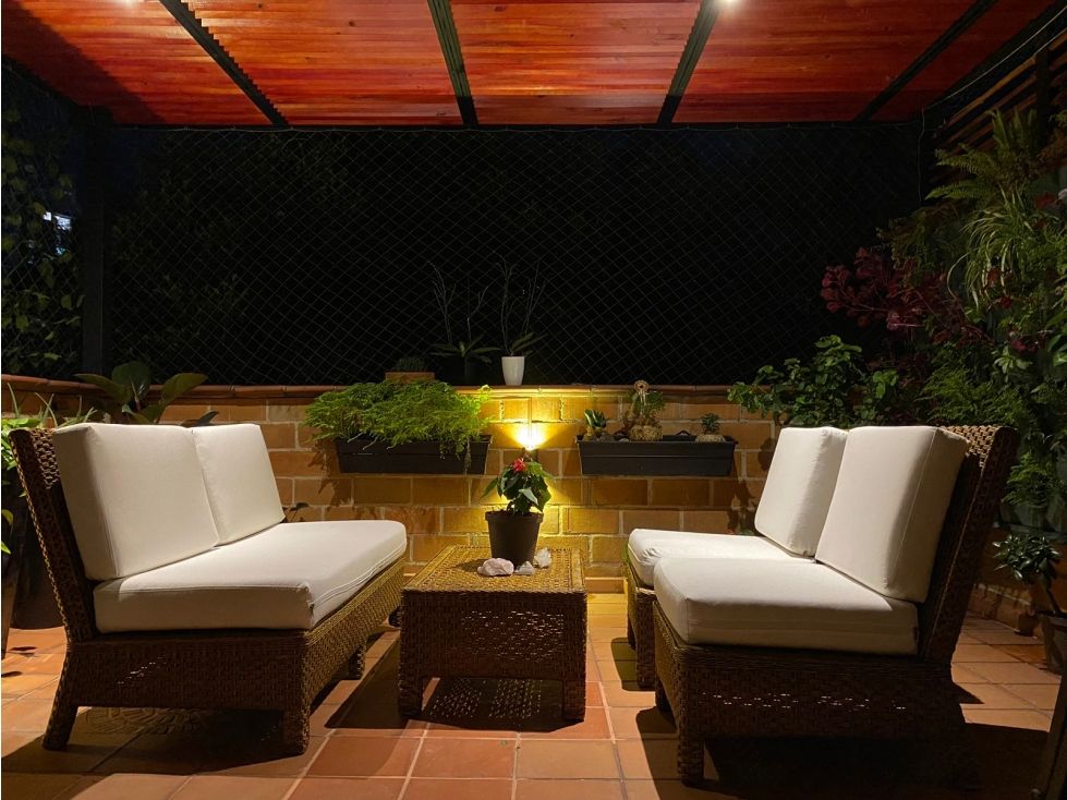 Casa en venta Antioquia La Estrella Ancón San Martín 200 m2 Habitaciones 4 Baños 4 Garajes 1 Precio $990000000