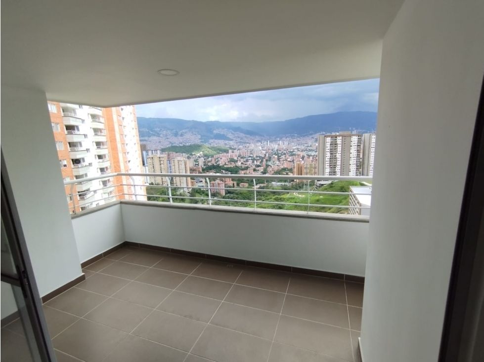Apartamento en arriendo Antioquia Medellín Santa Rosa De Lima 85 m2 Habitaciones 3 Baños 2 Garajes 1 Precio $3300000