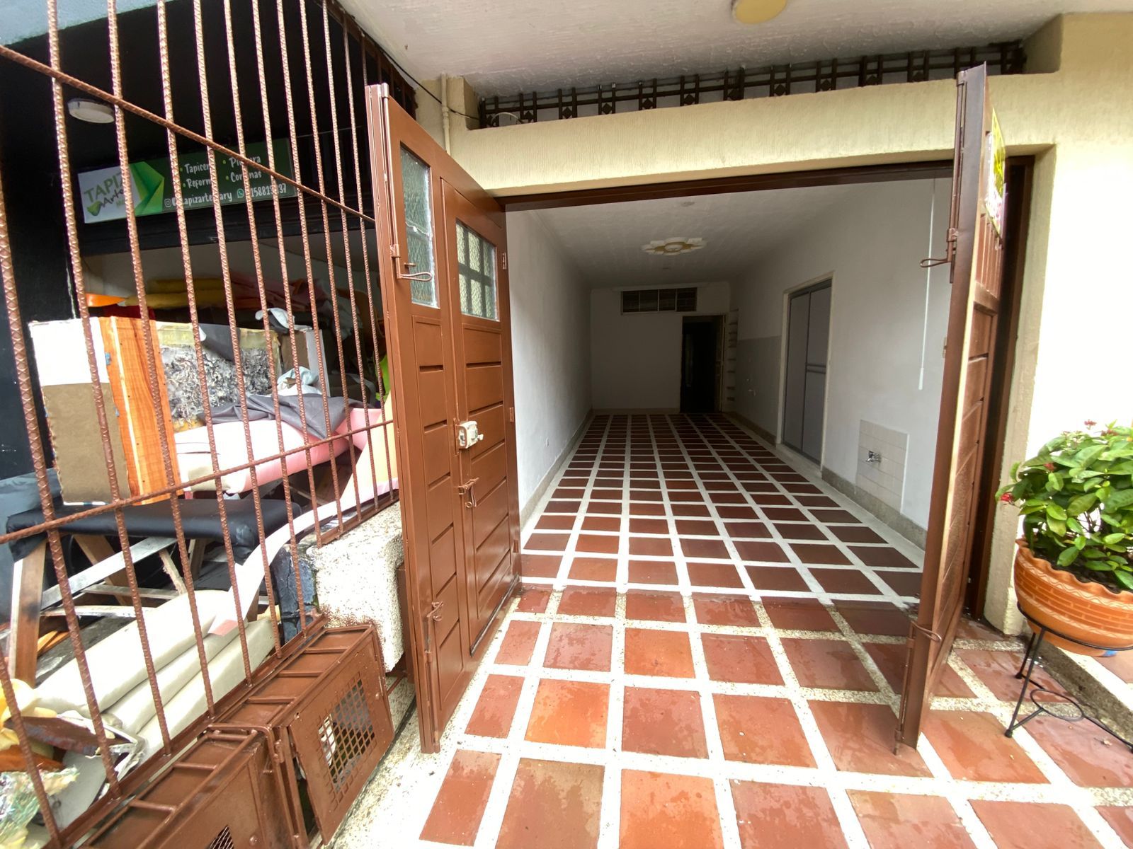 Bodega en arriendo Valle Del Cauca Cali El Cedro 40 m2 Habitaciones 0 Baños 0 Garajes 0 Precio $1100000