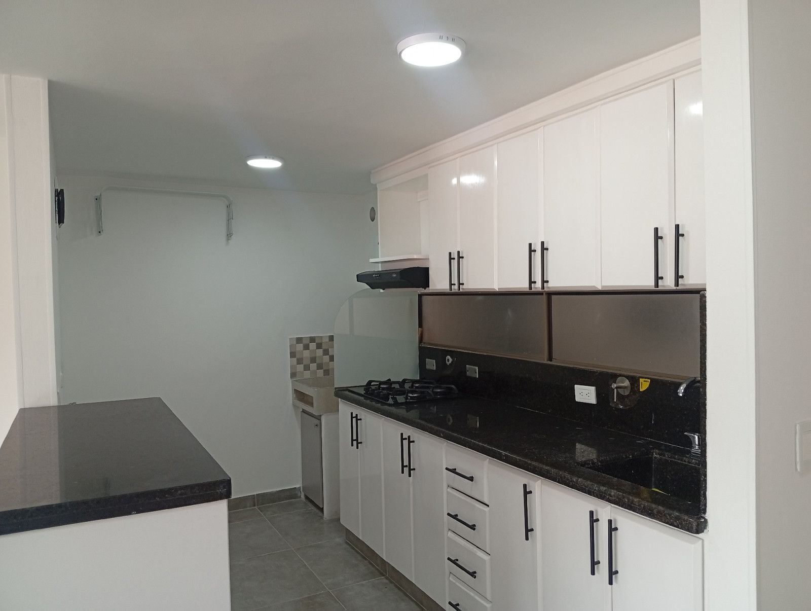 Apartamento en venta Antioquia Envigado La Paz 70 m2 Habitaciones 3 Baños 2 Garajes 1 Precio $530000000