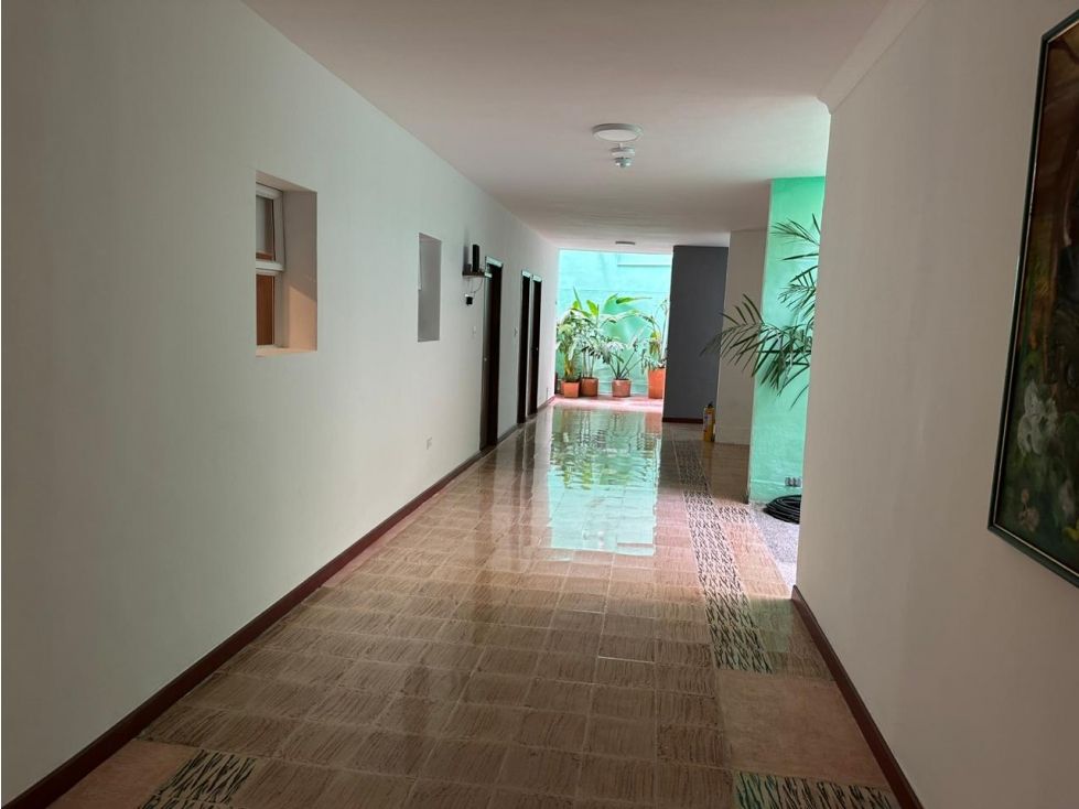 Casa en venta Antioquia Medellín La Alpujarra 213 m2 Habitaciones 7 Baños 8 Garajes 0 Precio $1400000000