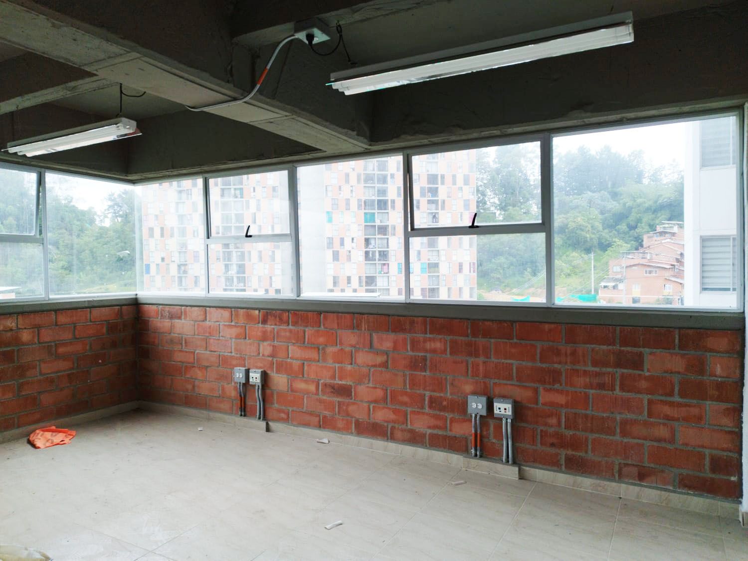 Oficina en arriendo Antioquia Rionegro Cuatro Esquinas 25 m2 Habitaciones 0 Baños 1 Garajes 0 Precio $1500000