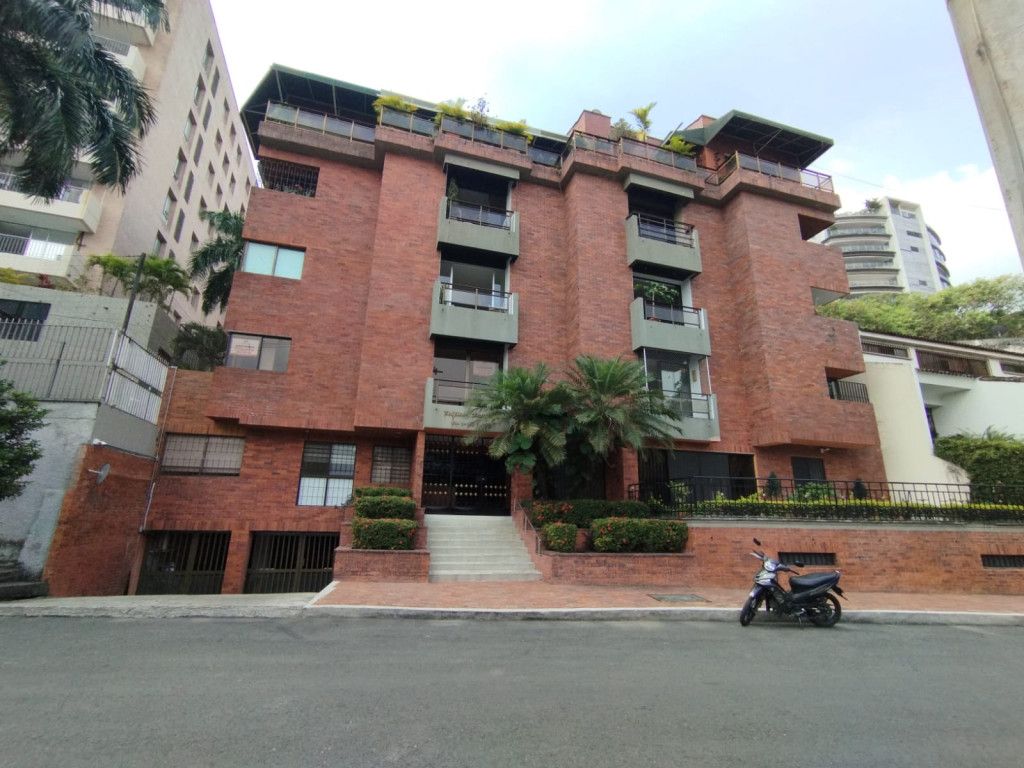 Apartamento en arriendo Valle Del Cauca Cali Arboledas 110 m2 Habitaciones 3 Baños 3 Garajes 1 Precio $3700000