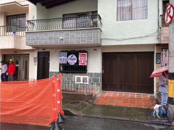 Casa en arriendo Antioquia Envigado Alcalá 140 m2 Habitaciones 3 Baños 2 Garajes 1 Precio $3300000