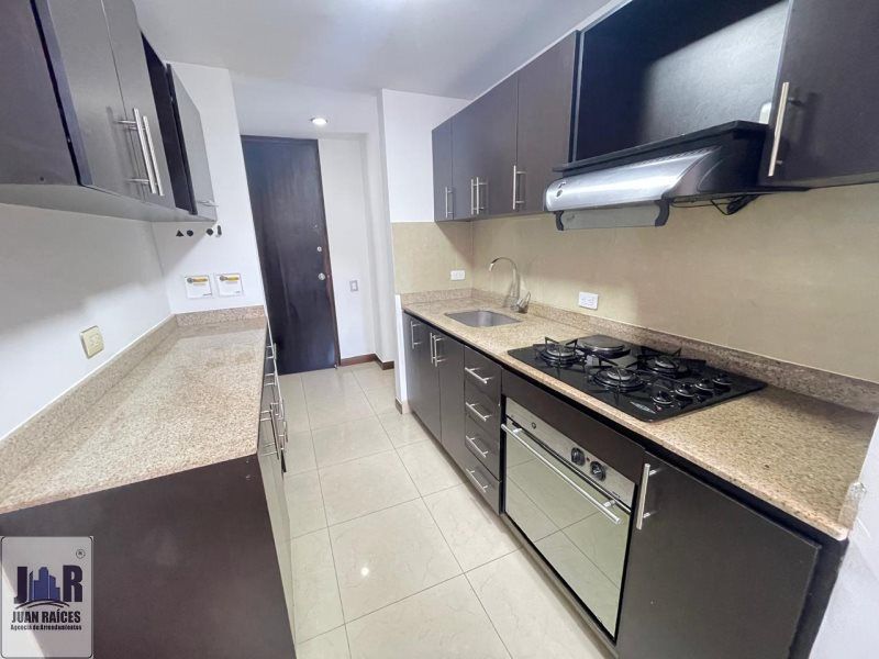Apartamento en arriendo Antioquia Envigado Uribe Ángel 90 m2 Habitaciones 3 Baños 2 Garajes 0 Precio $4100000
