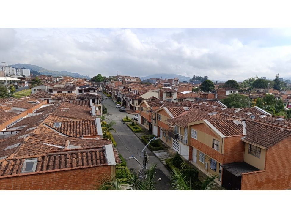 Apartamento en arriendo o venta Antioquia La Ceja Maria Auxiliadora 52 m2 Habitaciones 3 Baños 2 Garajes 0 Precio venta $270000000 Precio arriendo $1300000