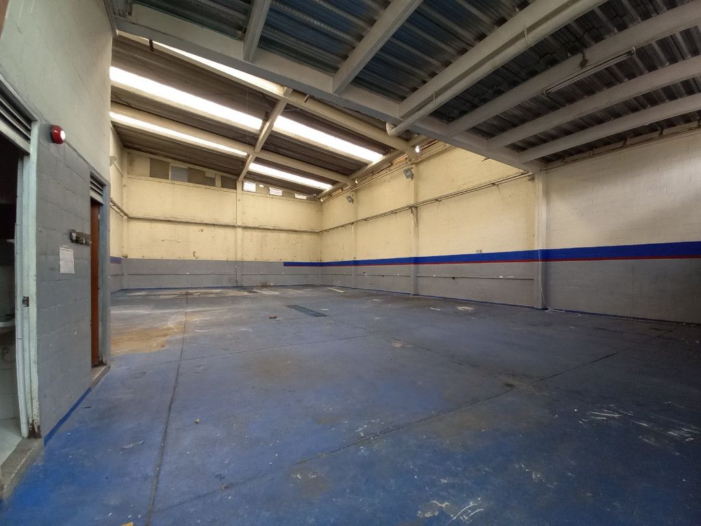 Bodega en venta Cundinamarca Bogotá Quinta Mutis 400 m2 Habitaciones 0 Baños 4 Garajes 2 Precio $2200000000