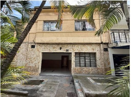 Casa en arriendo o venta Antioquia Medellín Simon Bolivar 147 m2 Habitaciones 5 Baños 3 Garajes 1 Precio venta $1150000000 Precio arriendo $6500000