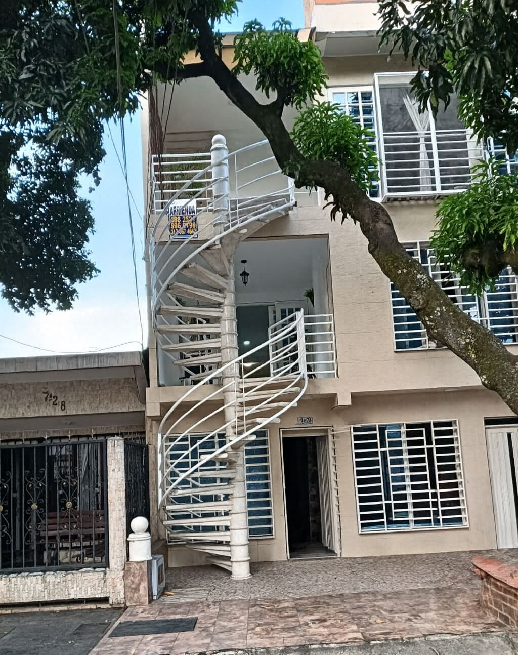 Apartamento en arriendo Valle Del Cauca Cali Calima 60 m2 Habitaciones 2 Baños 1 Garajes 0 Precio $890000
