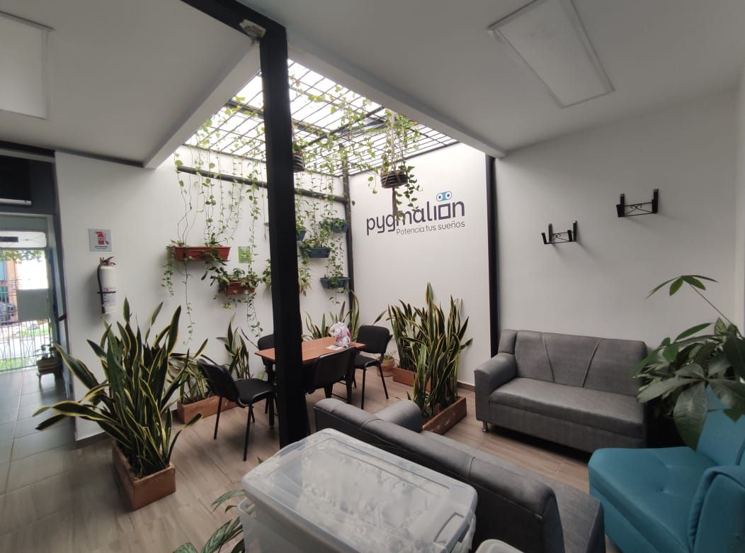 Oficina en arriendo Antioquia Medellín Sevilla 144 m2 Habitaciones 0 Baños 3 Garajes 1 Precio $3500000