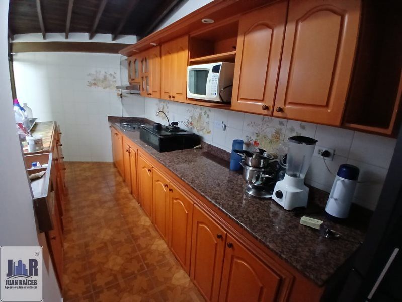 Apartamento en arriendo Antioquia Envigado Zona Centro 74 m2 Habitaciones 2 Baños 1 Garajes 0 Precio $2000000