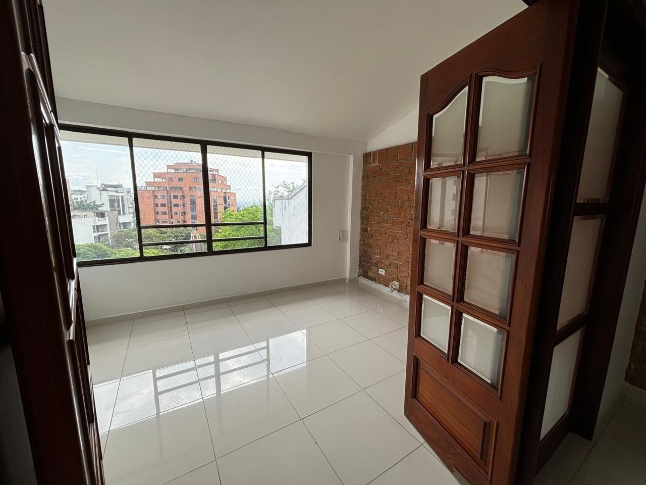 Apartamento en arriendo Valle Del Cauca Cali Bellavista 72 m2 Habitaciones 2 Baños 2 Garajes 1 Precio $1500000