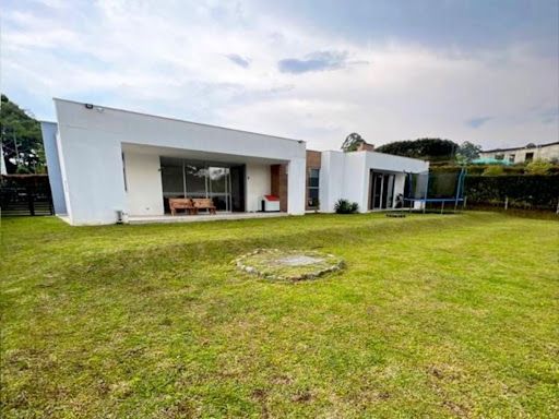 Casa Campestre en venta Risaralda Pereira Ur Santa Juana De Las Villas 270 m2 Habitaciones 3 Baños 4 Garajes 2 Precio $1250000000