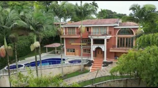 Casa Campestre en venta Risaralda Pereira Pereira 811 m2 Habitaciones 8 Baños 8 Garajes 1 Precio $3500000000