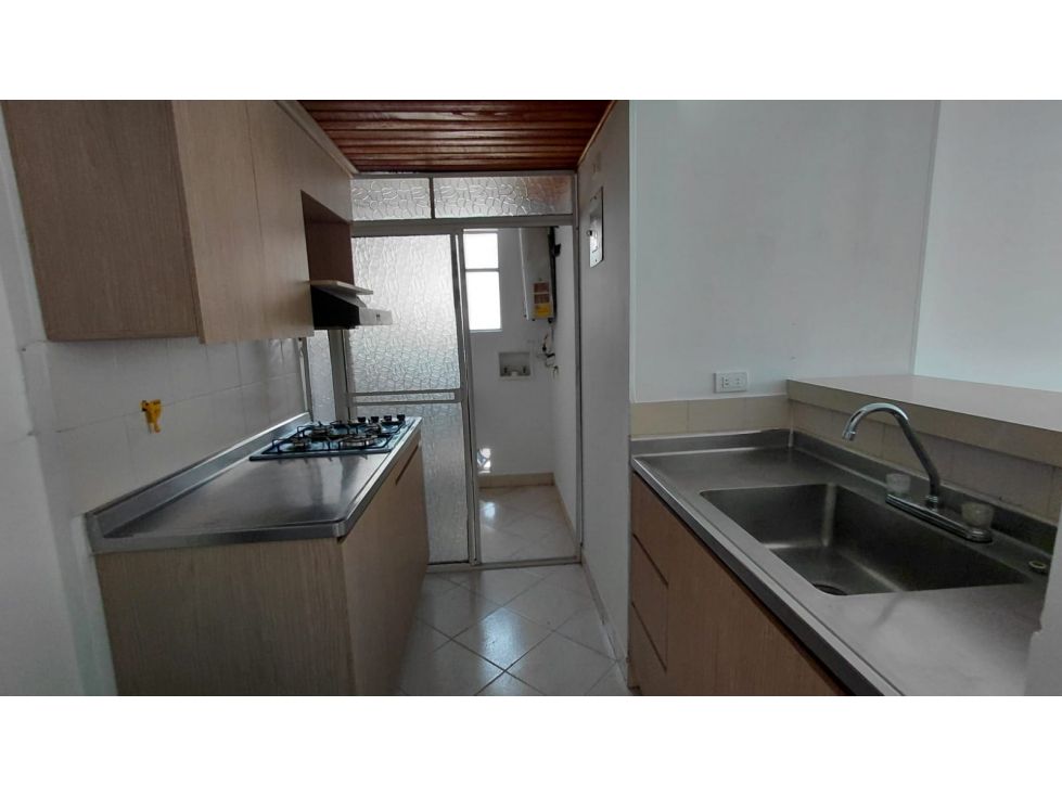 Apartamento en arriendo Antioquia Medellín Altavista 80 m2 Habitaciones 3 Baños 2 Garajes 1 Precio $2600000