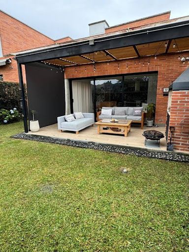 Casa Campestre en arriendo Antioquia El Retiro El Retiro 206 m2 Habitaciones 3 Baños 4 Garajes 2 Precio $8000000