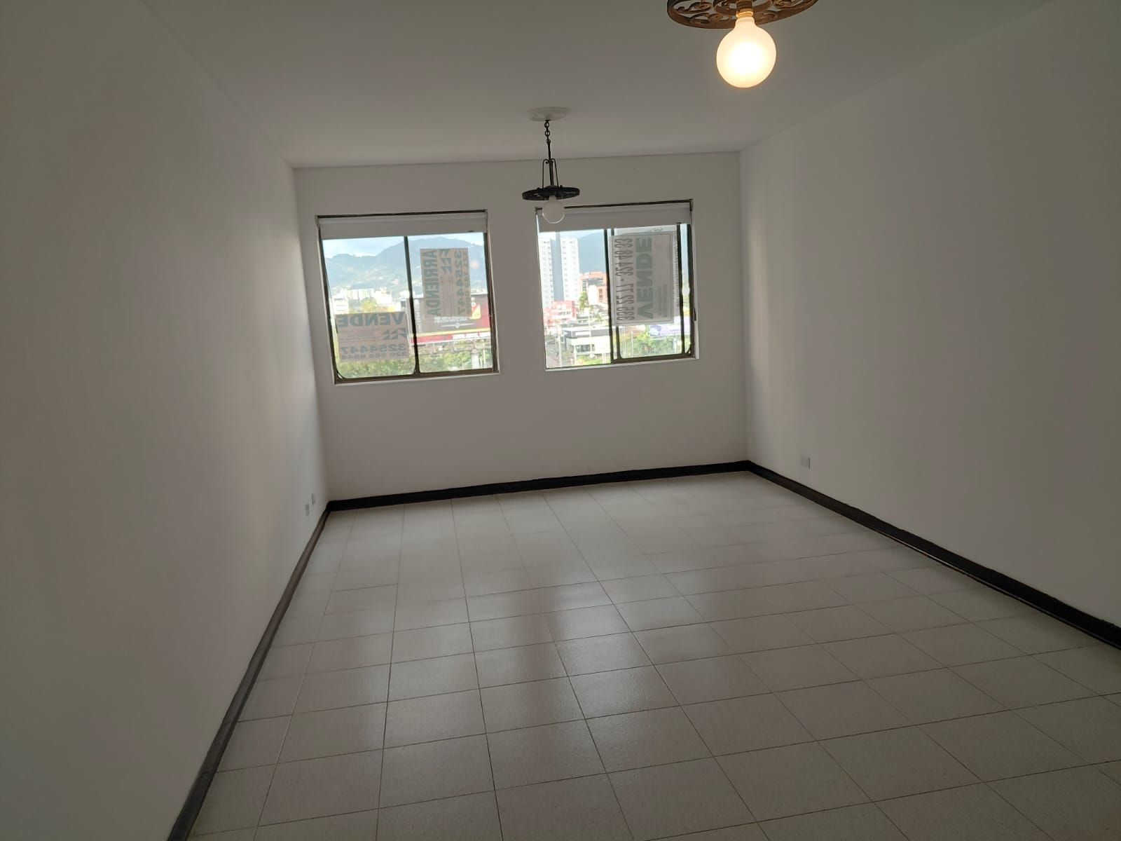 Apartaestudio en venta Risaralda Pereira Jardin De Velez Y Velez 49 m2 Habitaciones 1 Baños 1 Garajes 1 Precio $280000000